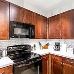 Charming 1Bd In Trendy West End Neighborhood