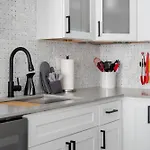 Newly Remodeled, Modern And Cozy
