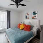 Newly Remodeled, Modern And Cozy