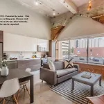 Abode Dallas - Downtown Convention Center