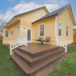 Newly Renovated Bishop Arts Home