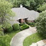 Dallas Gem 5 Bedrooms Home With Pool Game Room