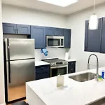 Dallas Modern Apt