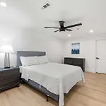Incredible Modern 4 Bedroom