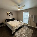 Downtown Dallas - Modern 1Bed 1Bath Escape