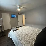 Downtown Dallas - Modern 1Bed 1Bath Escape