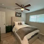 Downtown Dallas Luxe Retreat 1Bd
