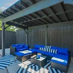 Luxury Home With 5 Bedrooms And Private Pool