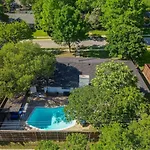 Luxury Home With 5 Bedrooms And Private Pool