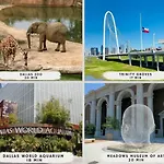Stunning Dallas Home W Beautiful Yard Big Groups