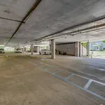 2 Bedroom Oak Lawn Condo Wfh Setups Gated Parking