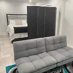 C&C Lofty East Dallas Apartment