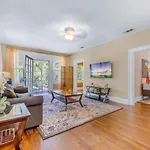 New The Wycliff House. Oak Lawn Walkers Paradise