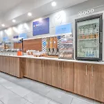Holiday Inn Express Hotel & Suites Dallas West By Ihg