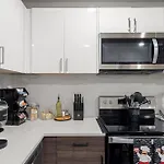 Elegant King Apartment Near Downtown Dallas
