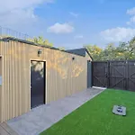 Luxury Holiday Home In The Heart Of The Dallas Area
