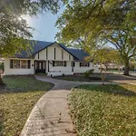 Stunning 5Br 2Ba Holiday Home With Private Pool And Cinema