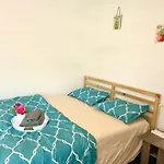 Private Room Near Downtown 30