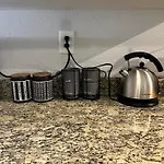 Pet-Friendly Uptown Dallas Loft With Patio & Grill