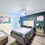 Dallas Full Apartment With Parking Washer Dryer