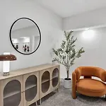 Modern Luxury Minutes From Downtown Dallas