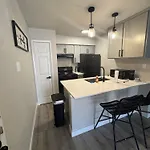 Downtown Dallas Luxe Urban Haven 1Bd Retreat
