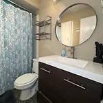 Downtown Dallas Chic Style 1Bed Abode