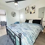 Dt Dallas L Lux Urban Escape L