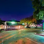 Hometowne Dallas - North Addison Tollway