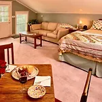 The Corinthian Bed And Breakfast