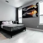 Brand New Townhouse Next To Downtown