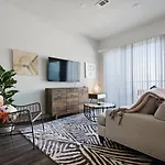 Miro Uptown Apartments