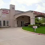 Delux Inn Express & Suites