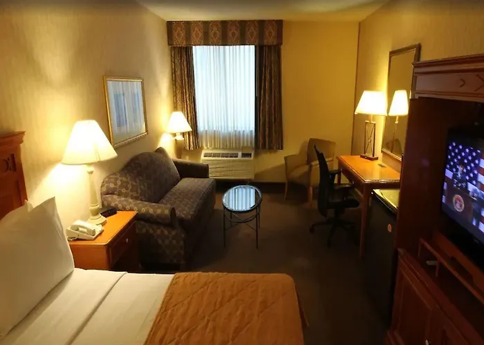 Clarion Hotel Park Central