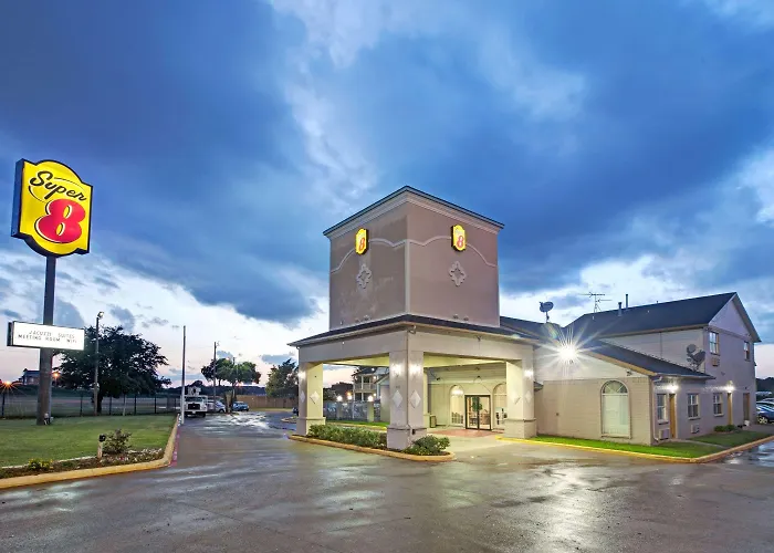 Super 8 Dallas East Near Fair Park Downtown