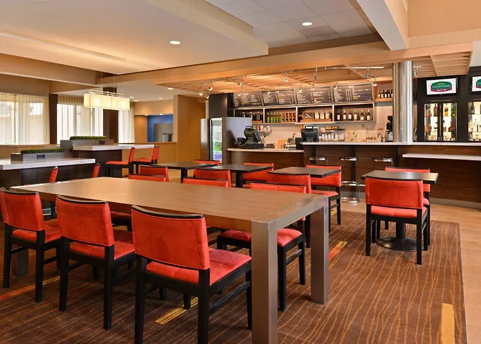 Courtyard By Marriott Dallas Northwest