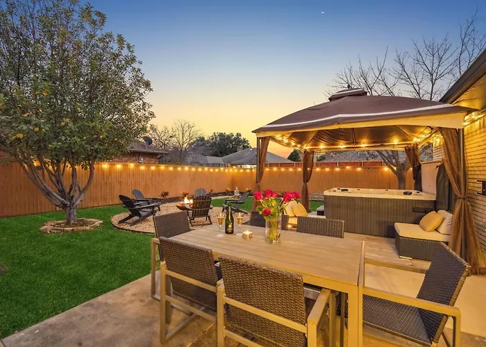 Zen Back Yard With Hot Tub, Firepit, Spa At Home
