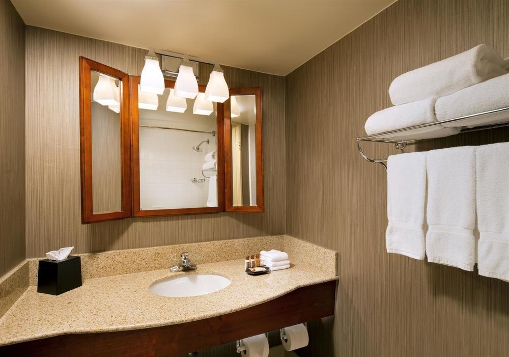Sheraton By The Galleria 4*