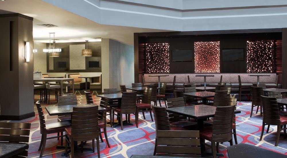 Embassy By Hilton Near The Galleria Hotel 4*