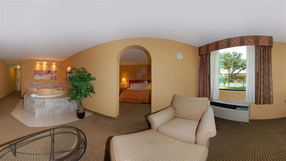 Hotel Clarion Park 4*