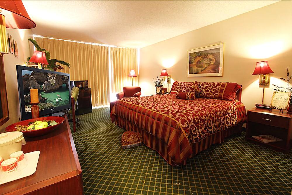 Hotel Staybridge Market Ctr Field, An Ihg 3*