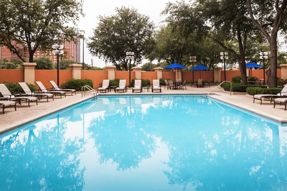 Sheraton Market Center Hotel 4*