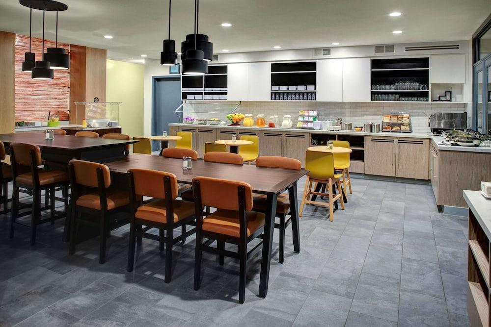 Hyatt House Lincoln Park Hotel Dallas