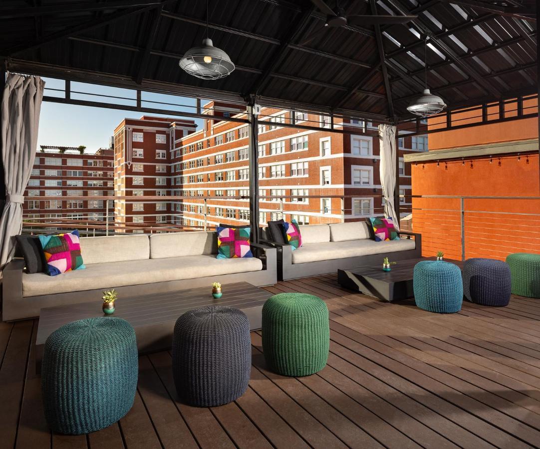 Hotel Canvas
