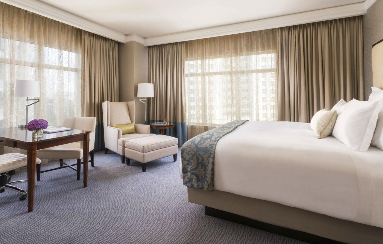 The Ritz-carlton,