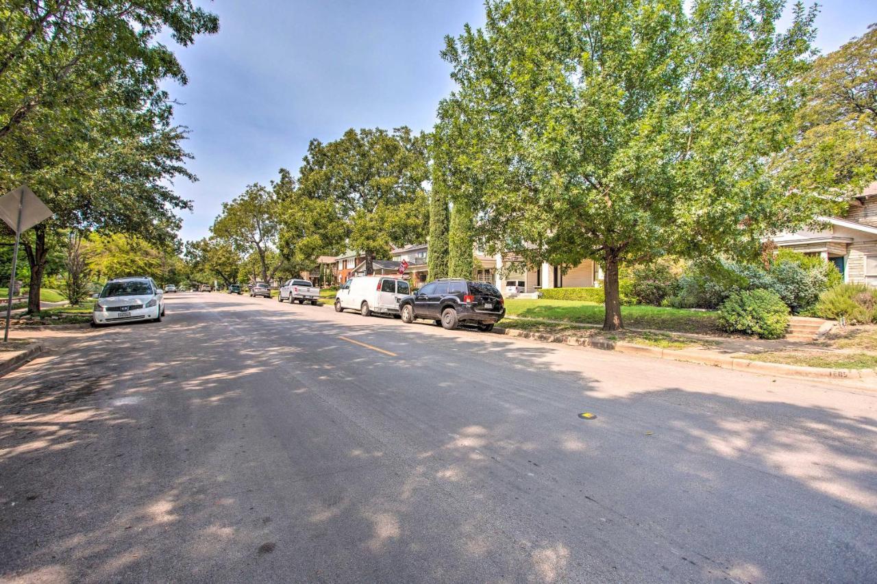 Holiday home Charming Home, 3 Mi To Downtown And Zoo! *