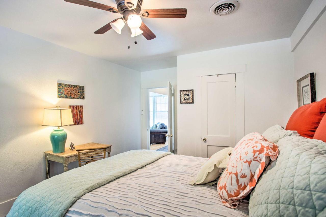 Charming Home, 3 Mi To Downtown And Zoo! Holiday home *