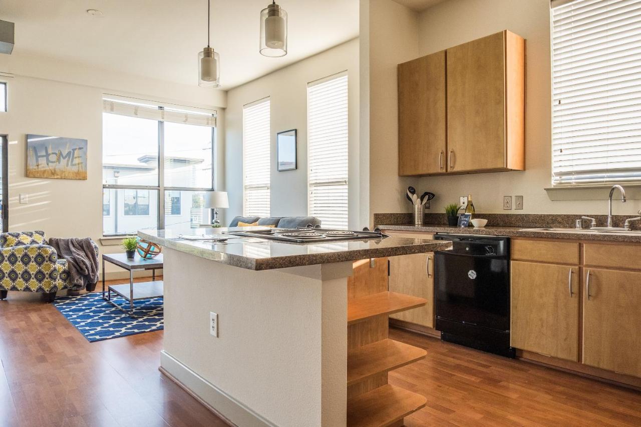 Apartment Frontdesk 2525 Reagan St Apts Uptown *