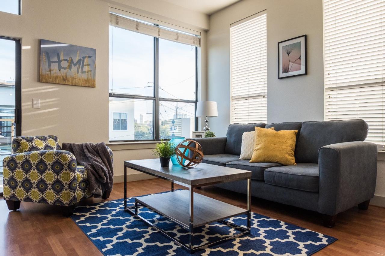 Apartment Frontdesk 2525 Reagan St Apts Uptown Dallas