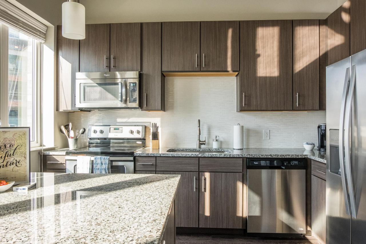 Frontdesk Uptown Downtown Dallas View Apts Apartment Dallas